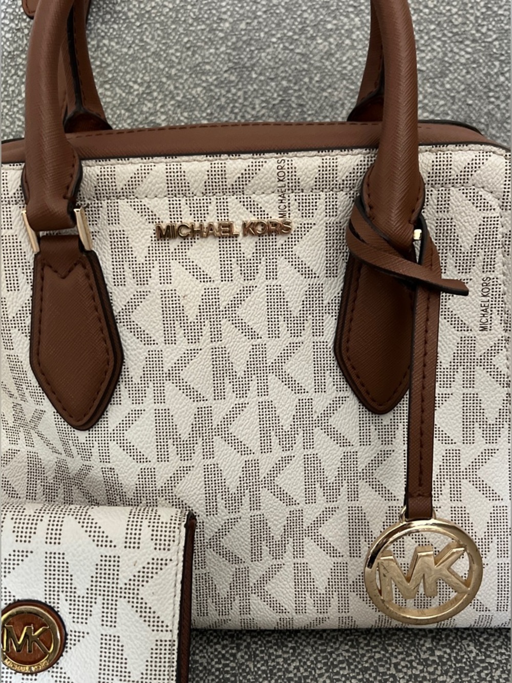 Michael Kors Cream Signature MK Satchel with Brown Trim and Wallet - Picture 5 of 16